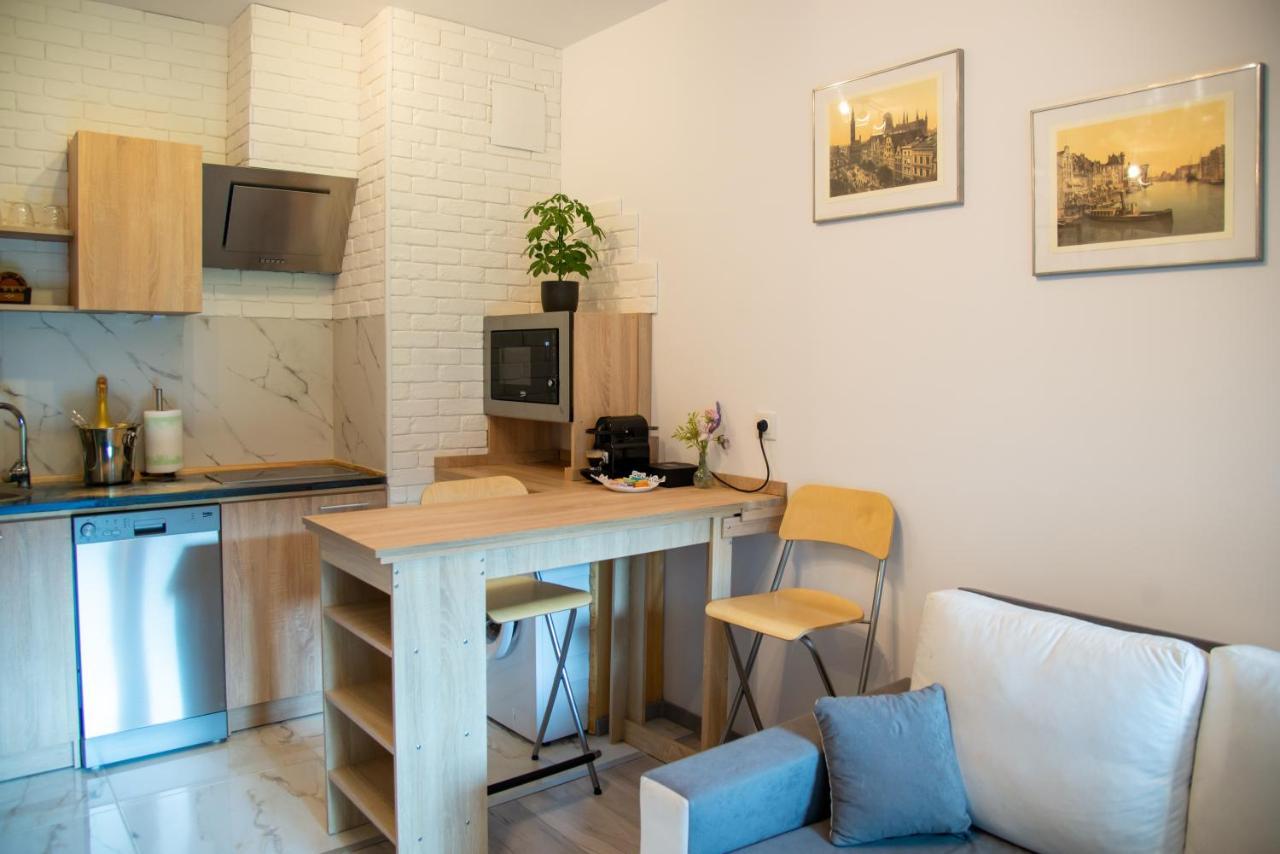 Maya'S Flats & Resorts 17 - Nadmotlawie Гданск Екстериор снимка