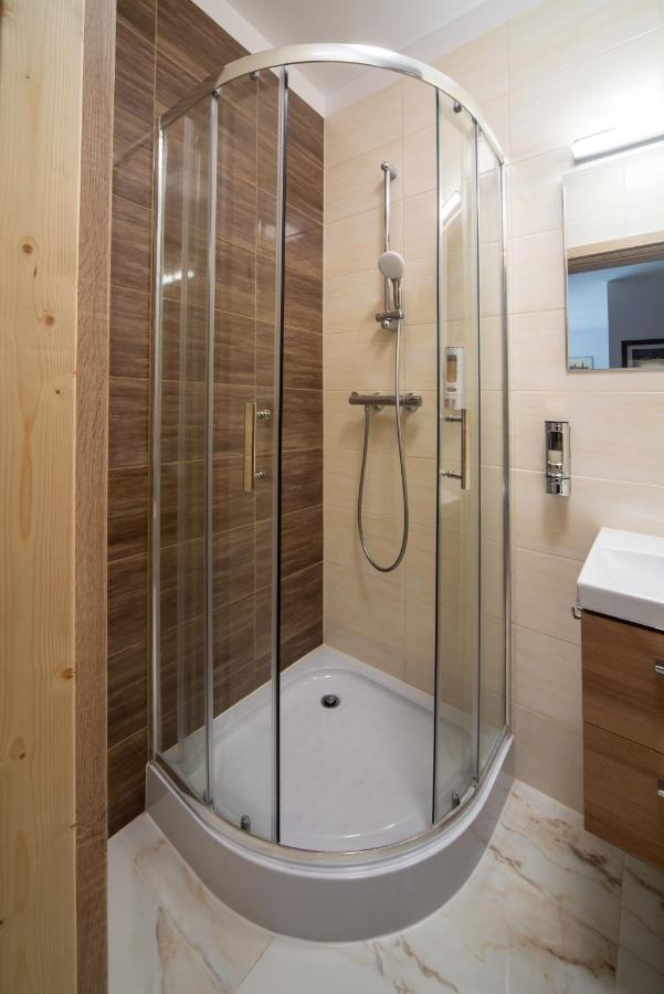 Maya'S Flats & Resorts 17 - Nadmotlawie Гданск Екстериор снимка
